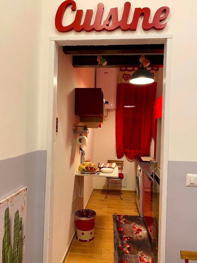 Casa Vacanza Sofa Hotel Сасари Екстериор снимка