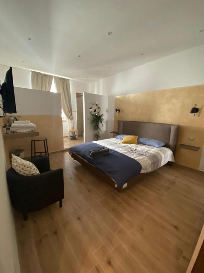 Casa Vacanza Sofa Hotel Сасари Екстериор снимка
